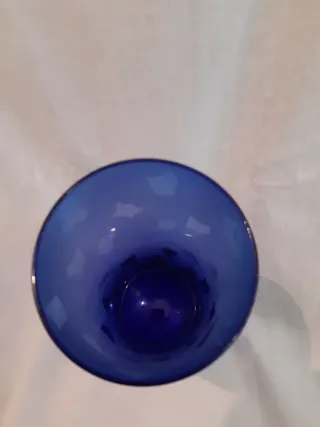 Vaso in vetro blu