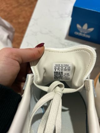 Zapatillas Adidas Blancas y Verdes