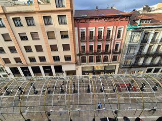 Oficina en venta en Zona Teatro Campoamor en Oviedo