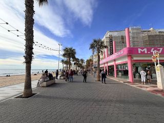 Local comercial en venta en Playa de Levante en Benidorm