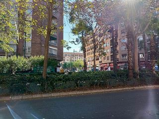 Local comercial en venta en Zona Avenida al Vedat en Torrent