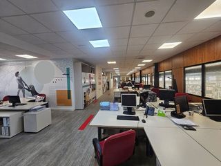 Nave industrial en alquiler en Sant Joan Despí