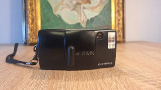 Cámara Olympus AF-1 Twin 35/70mm