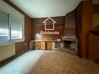 Casa adosada en venta en Santa Perpètua de Mogoda