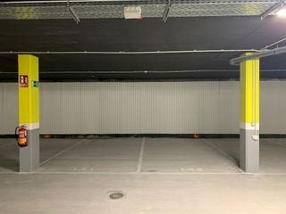 Garaje en alquiler en Teatinos en Málaga