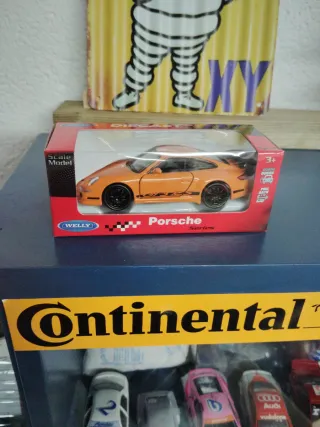 Porsche 911 GT3 RS Welly Naranja