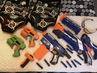Pistolas Nerf Roughcut 2x4 y Accesorios