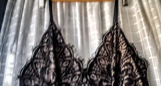 Body encaje floral y geométrico