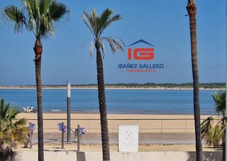 Casa pareada en venta en Centro-Calzada-Cabo Noval en Sanlúcar de Barrameda