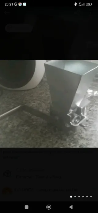 Partidora de almendras