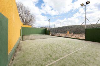 Casa adosada en venta en Crta. De la Sierra en Granada