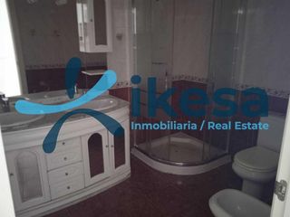 Casa adosada en venta en Puebla de la Calzada
