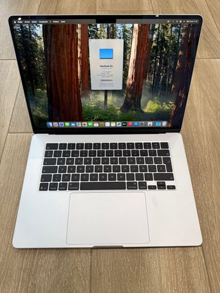 MacBook Air 15 16GB 256GB Plata