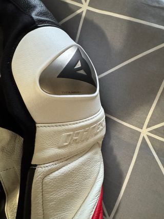 Mono Dainese Laguna Seca Talla [ 58 ]