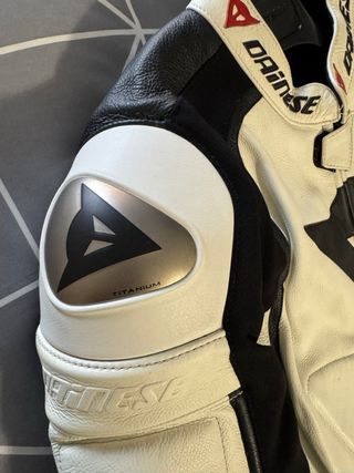 Mono Dainese Laguna Seca Talla [ 58 ]