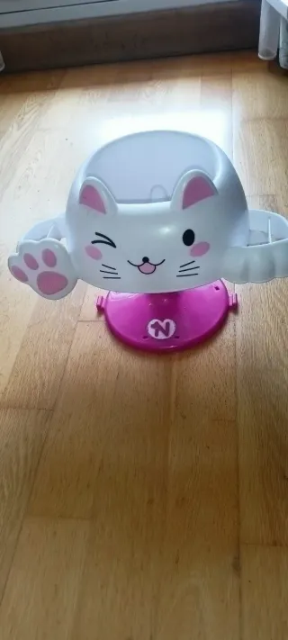 Trona Nenuco Peluquería Purpurina