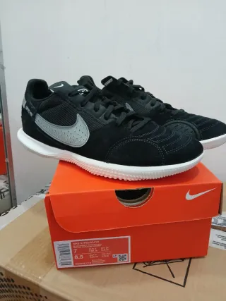 Zapatillas Nike Streetgato Talla 40