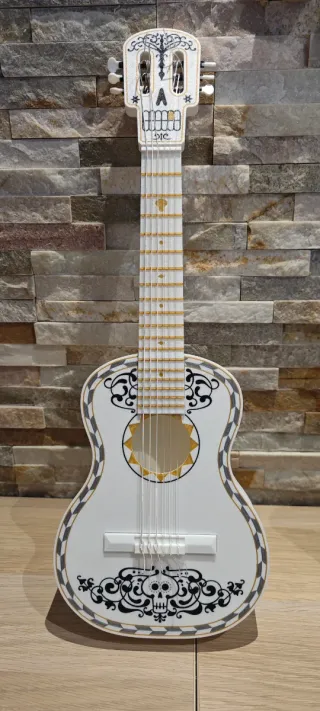 Guitarra Coco impresión 3D