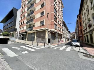 Local comercial en venta en Centro - Desierto - Arrontegi en Barakaldo