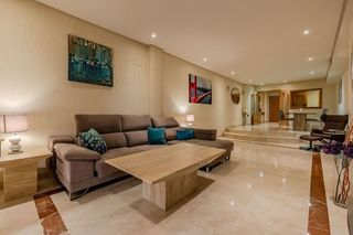 Piso en venta en Puerto Banús en Marbella