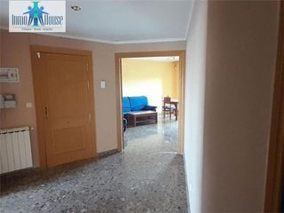 Piso en venta en Santa Cruz - Industria - Polígono Campollano en Albacete