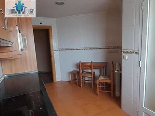 Piso en venta en Santa Cruz - Industria - Polígono Campollano en Albacete