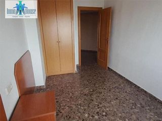 Piso en venta en Santa Cruz - Industria - Polígono Campollano en Albacete