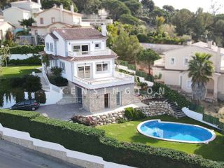 Chalet en venta en Roca Grossa - Serra Brava en Lloret de Mar