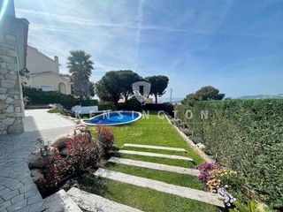Chalet en venta en Roca Grossa - Serra Brava en Lloret de Mar