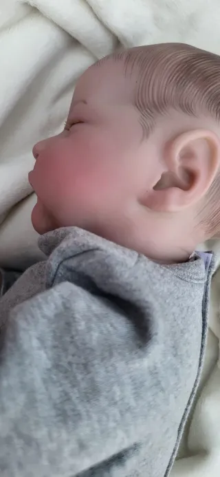 Muñeco bebé reborn niño