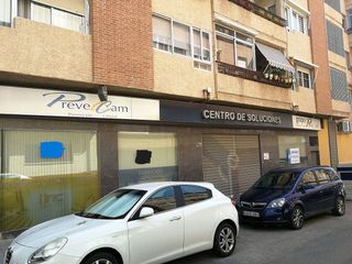 Local comercial en venta en Hospital - Parque sur en Albacete