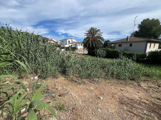 Terreno en venta en Eixample Residencial en Roda de Barà