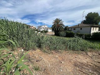 Terreno en venta en Eixample Residencial en Roda de Barà