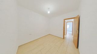 Piso en venta en El Raval - Safaretjos en Santa Coloma de Gramanet
