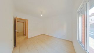 Piso en venta en El Raval - Safaretjos en Santa Coloma de Gramanet