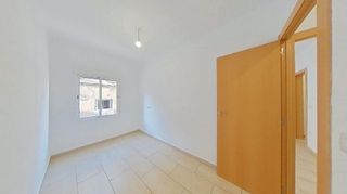 Piso en venta en El Raval - Safaretjos en Santa Coloma de Gramanet