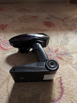 Coche teledirigido 4x4