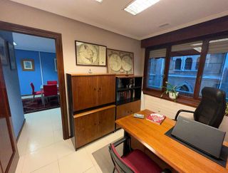 Oficina en alquiler en Zona Teatro Campoamor en Oviedo