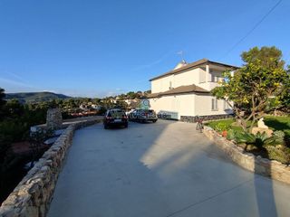 Chalet en venta en Vallirana