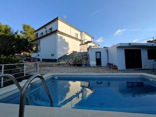 Chalet en venta en Vallirana