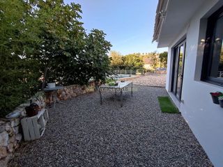 Chalet en venta en Vallirana