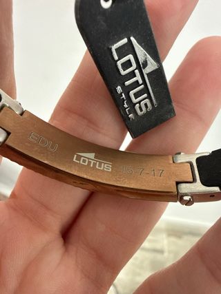 Pulsera Lotus Caucho y Acero