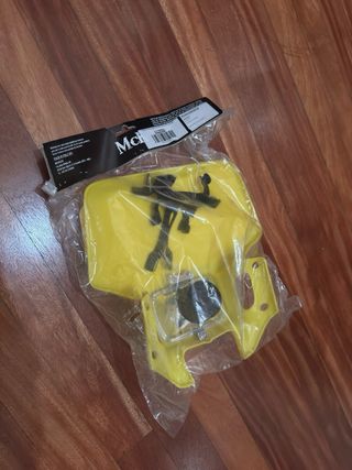 Careta CEMOTO vintage moto amarilla