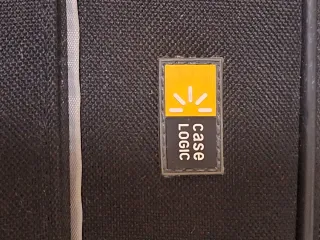 Maletín Case Logic negro seminuevo