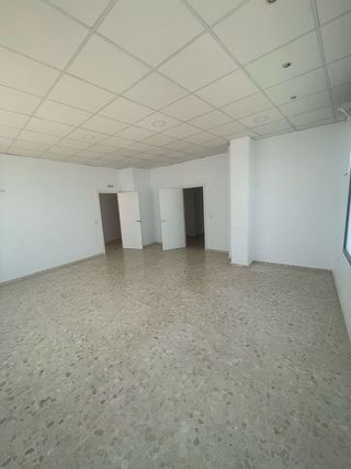 Local comercial en alquiler en Núcleo Urbano en Chiclana de la Frontera