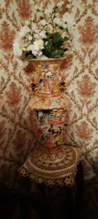 Jarrón decorativo de cerámica pintado