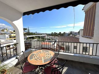 Casa adosada en venta en Chaparil - Torrecilla en Nerja