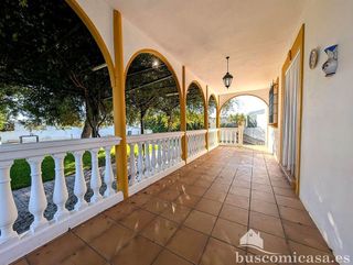 Chalet en venta en Linares