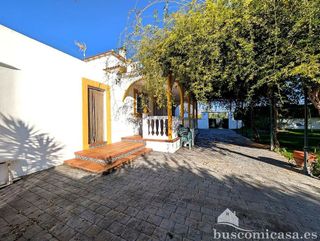Chalet en venta en Linares