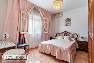 Casa adosada en venta en Roquetas Centro en Roquetas de Mar